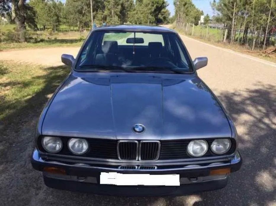 BMW 324 d Clássico foto 2