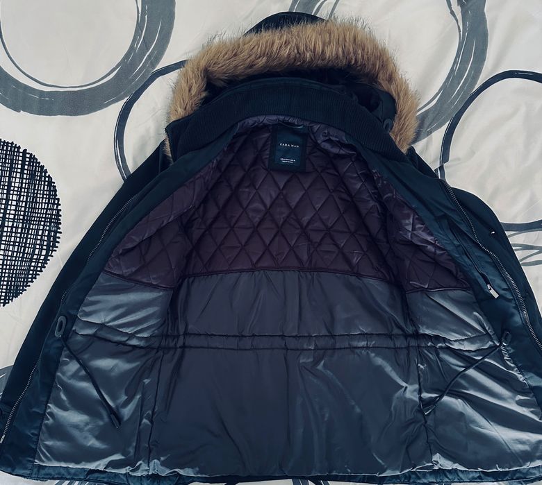 Parka preta da Zara