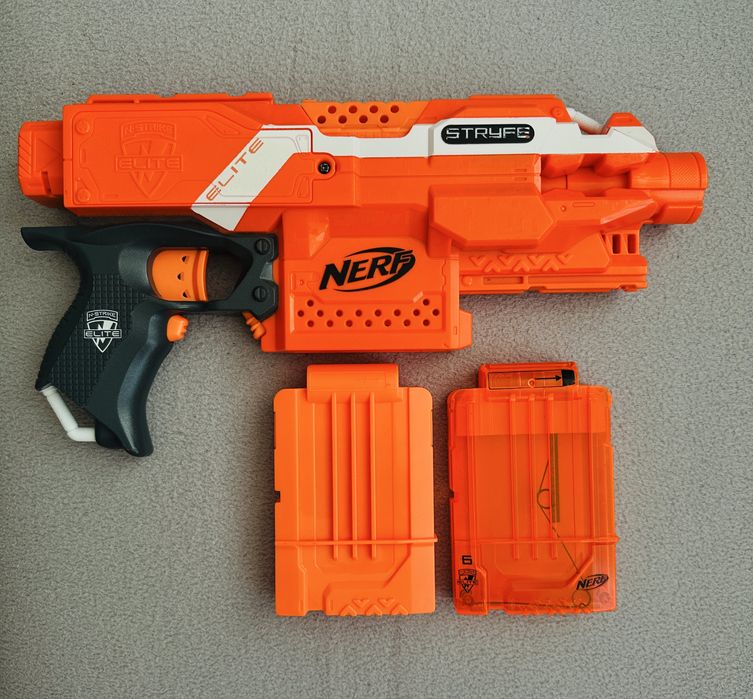 Бластер NERF ELITE STRYFE (A0200)
