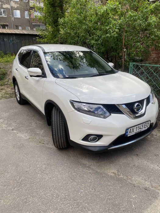 Продам Nissan  X-Trail 2016