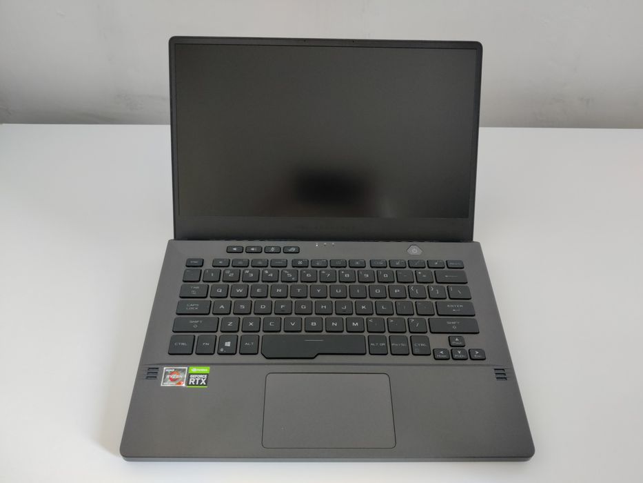 Asus Zephyrus G14 Ryzen 7 5800HS, RTX 3050, 16 GB RAM, 512 GB SSD