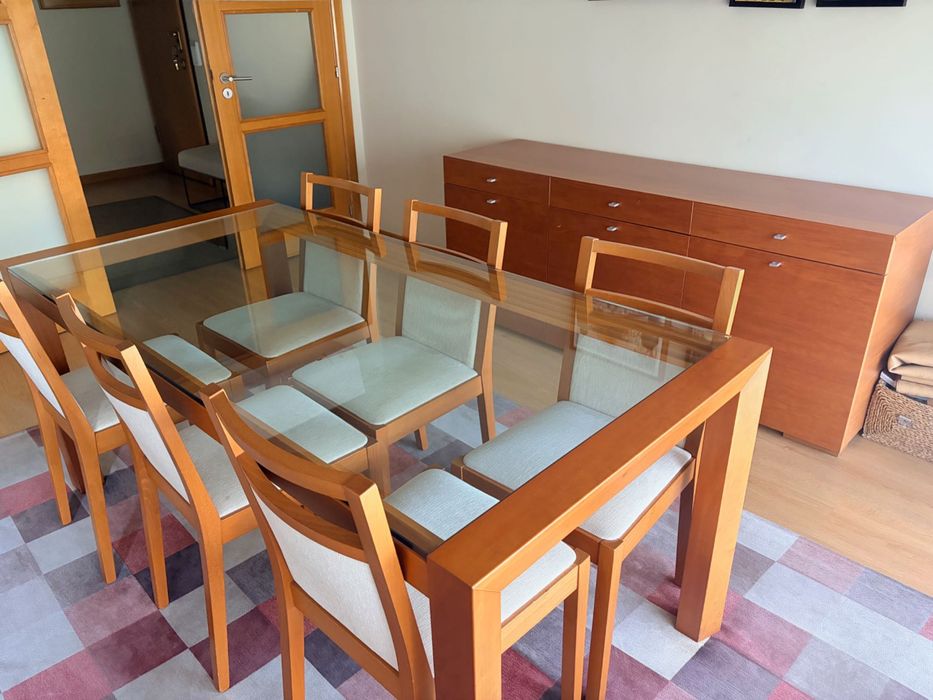 Conjunto para Sala de Jantar (marca Interforma) em cerejeira (Mesa+6 Cadeiras+Aparador) - Excelente Estado.