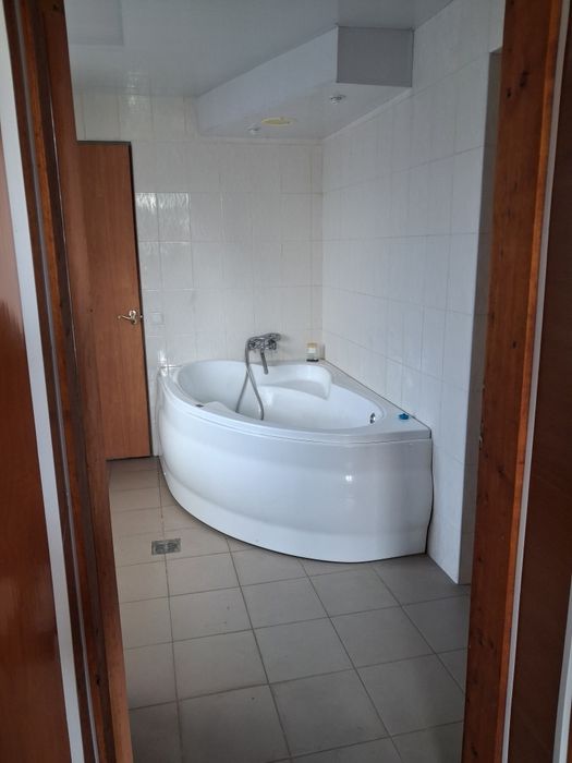 Продам цегляний будинок в Дергачах, район стадиону. Сертифікат так.