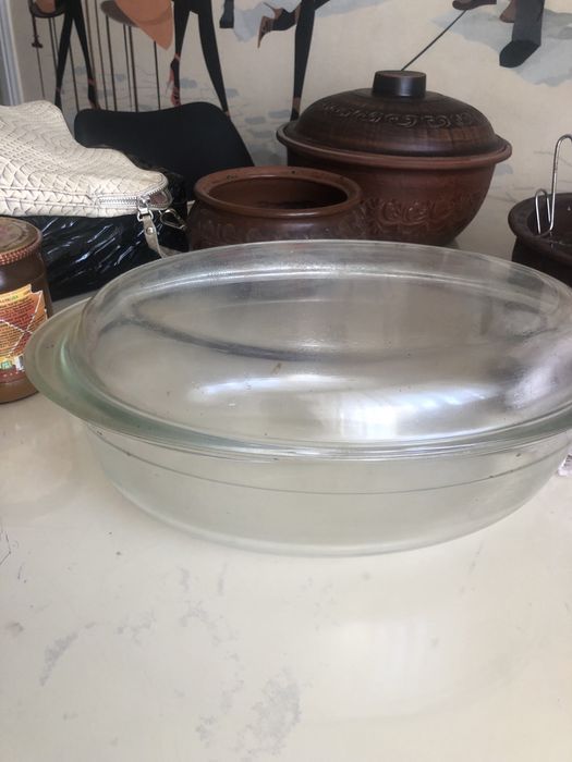 Кастрюля с каленой глины