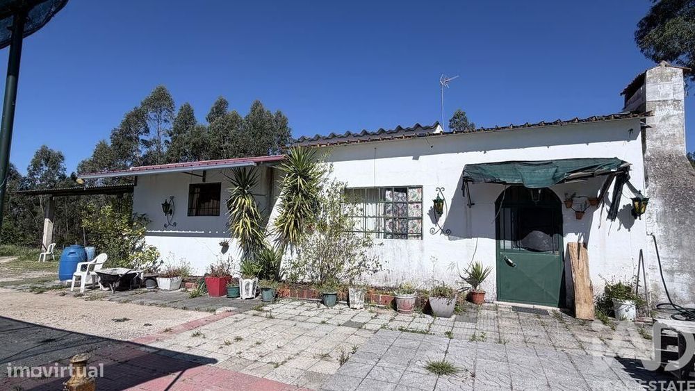 Terreno em Amiais de Baixo