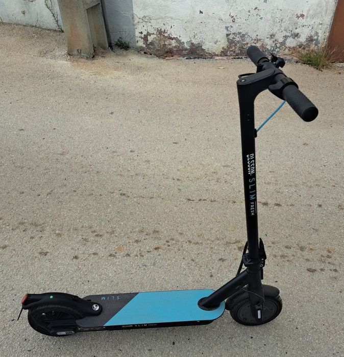 Trotinete Elétrica OLSSON Fresh Slim (250 W - Autonomia: 18 Km - Preto)