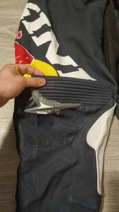 OFERTA Calças NOVAS (Para mota , red bull)