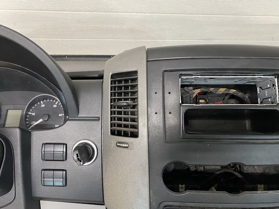 Deska rozdzielcza, kokpit, konsola sprinter 906, crafter