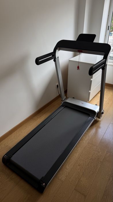 Foldable Electric Treadmill466175536713574400