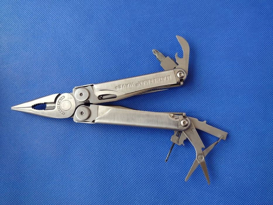 Мультитул Leatherman Wave