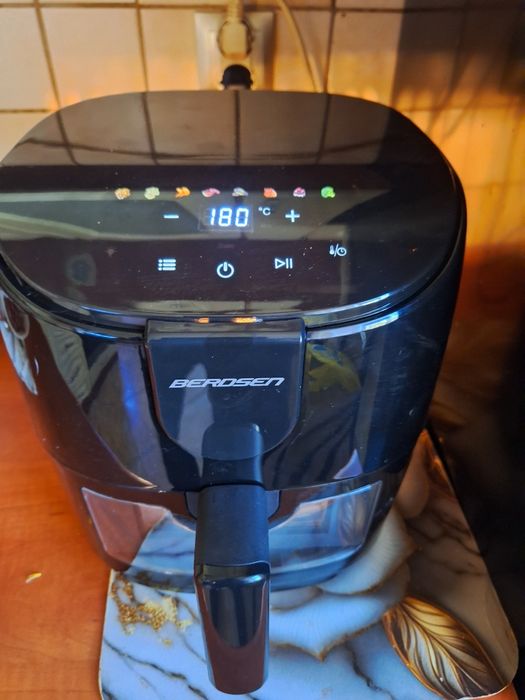 Ssprzedam nowego Air Firyer Berdsen 4l