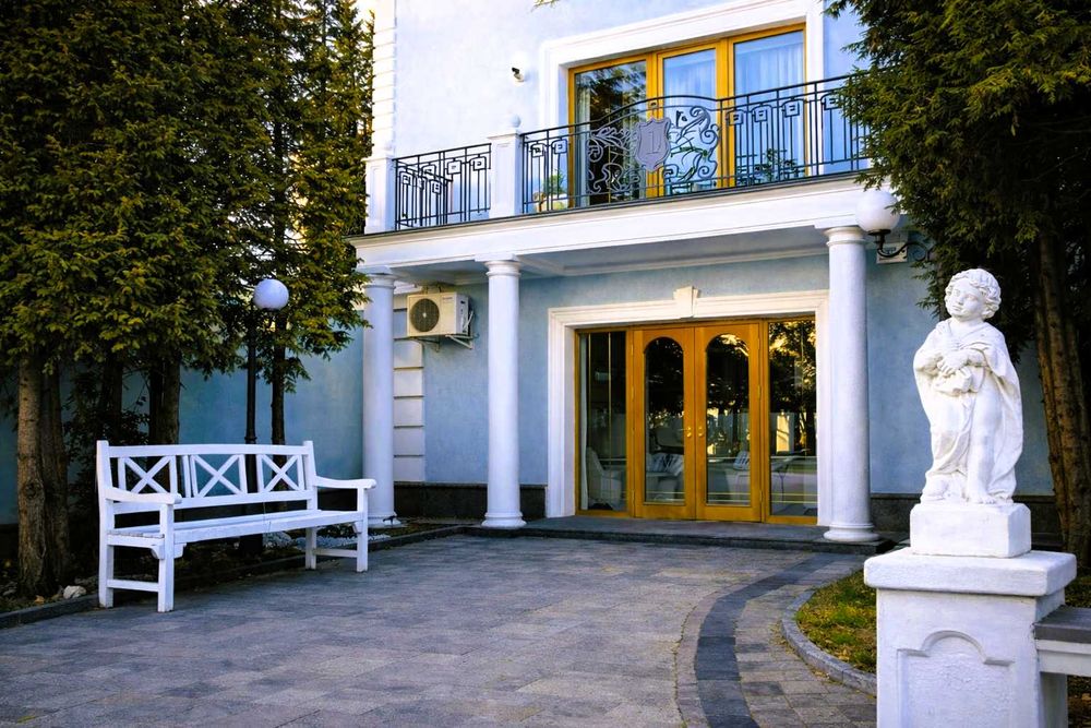 Будинок 460м2 на Печерську, вул. Звіринецька, поруч Ботанічний сад