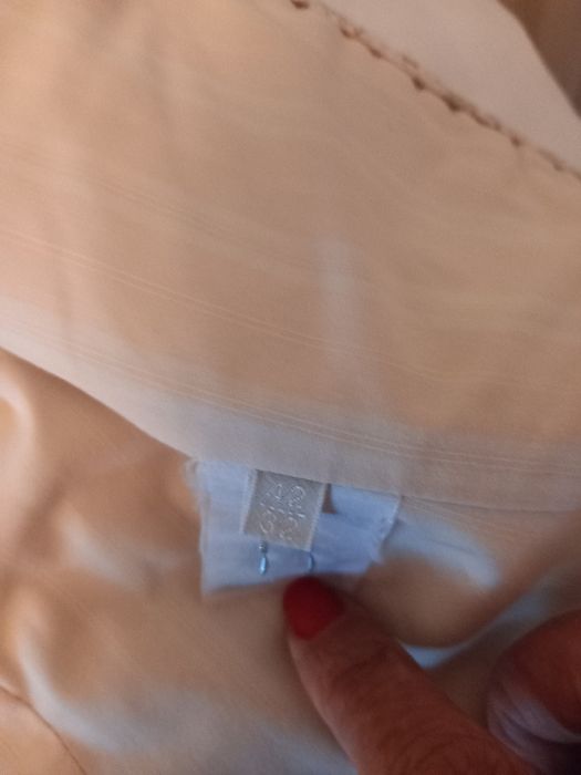 Blazer em linho da Máximo Dutti  na cor cru
