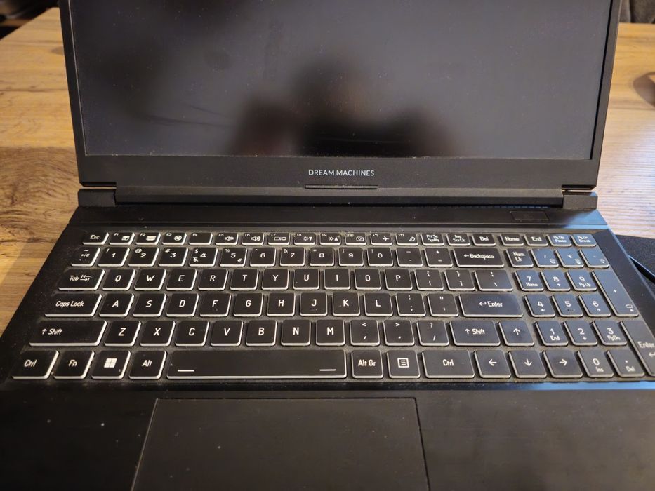 Laptop gamingowy Dream Machines