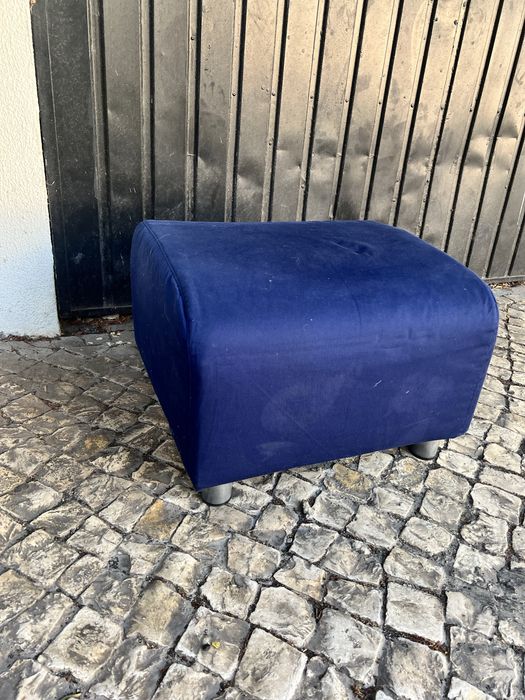 Puff azul escuro ikea