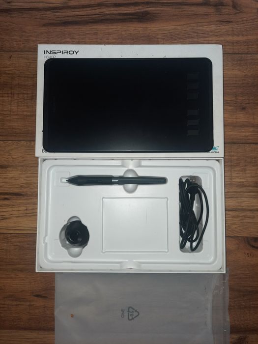 Huion Inspiroy H640P tablet graficzny.