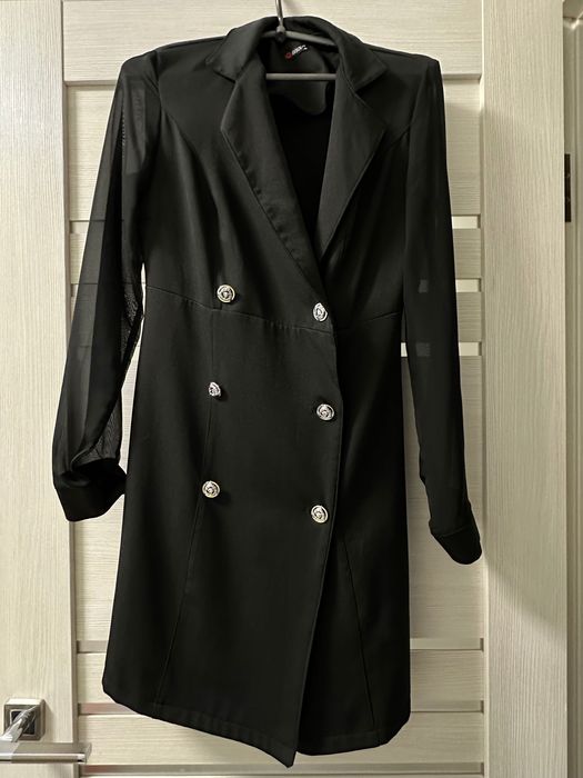 Сукня святкова чорна