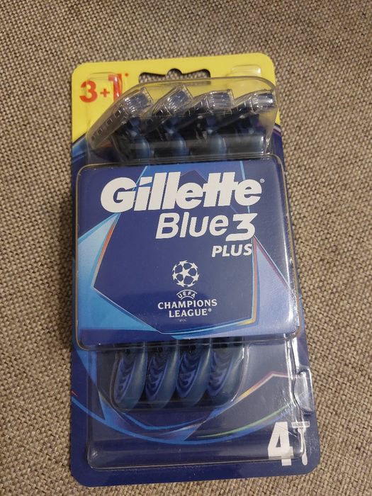 Nowy zestaw 4 maszynek  do golenia Gillette blue3 plus champions Leagu