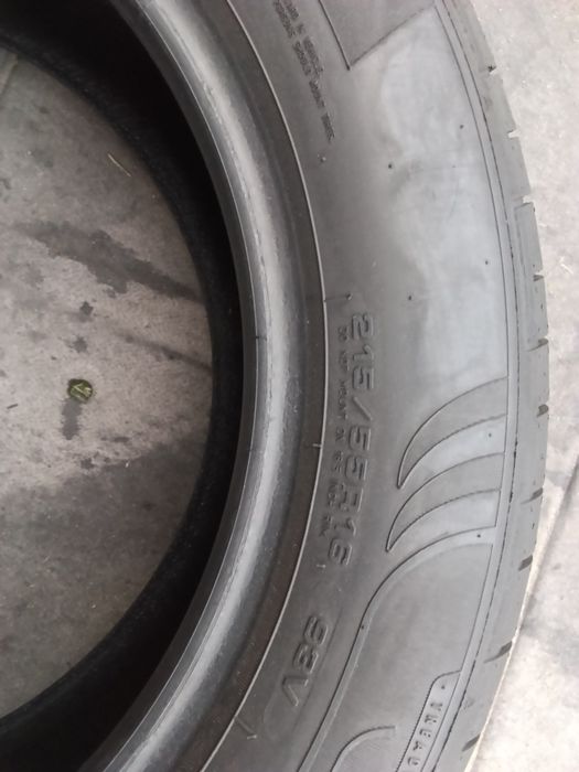 Продам шини 215/55R16