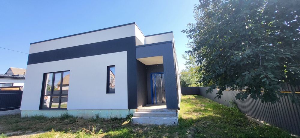 Продаж просторого будинку від забудовника!