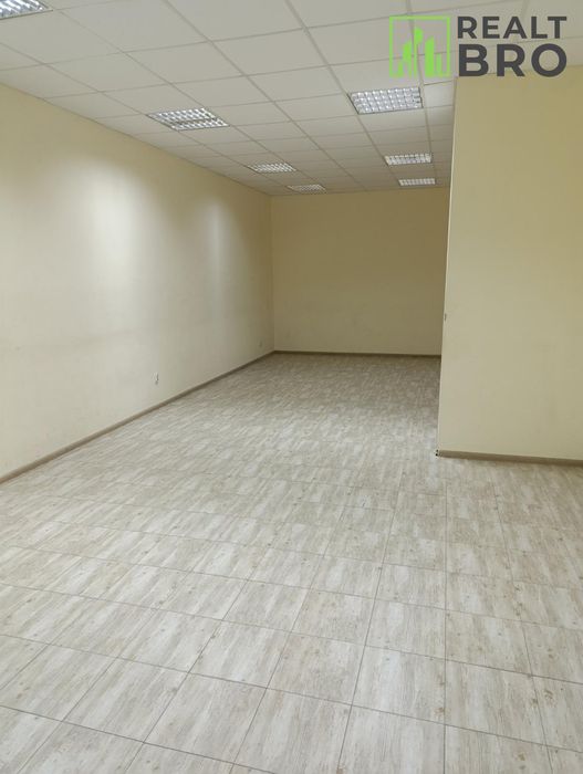 Офіс на 1 поверсі, Виставка