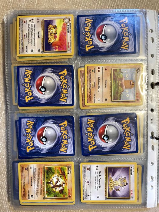 Várias cartas Pokemon -