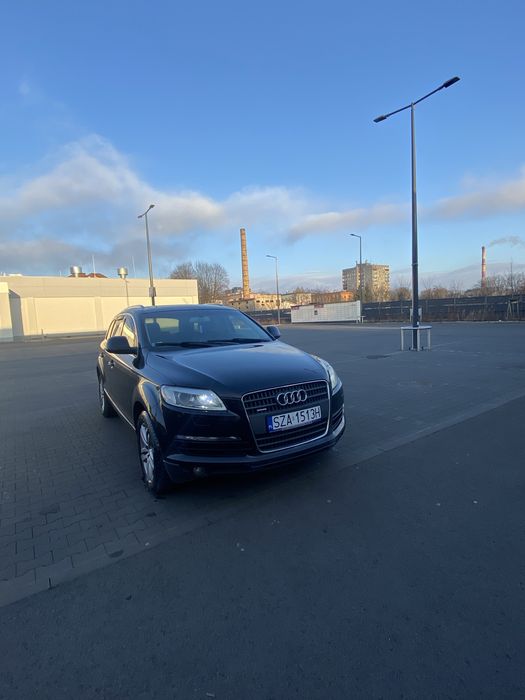 Audi Q7 w super stanie