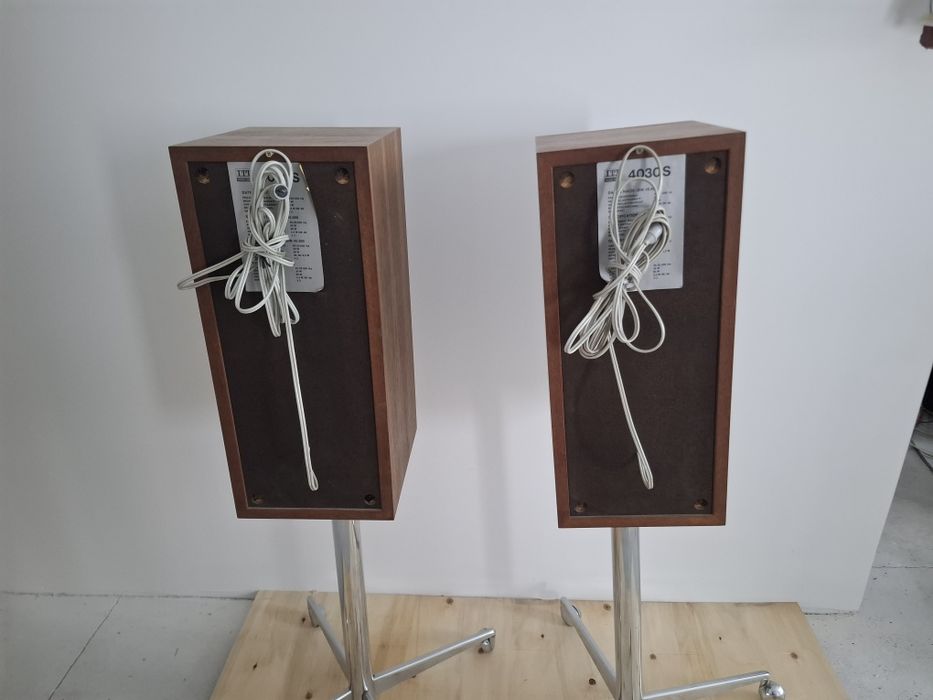Kolumny ITT 4030S+ stendy