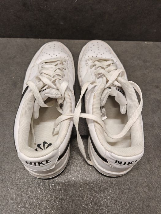 Nike court vision r. 43