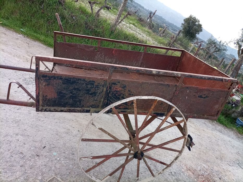 Vendo carroça antiga