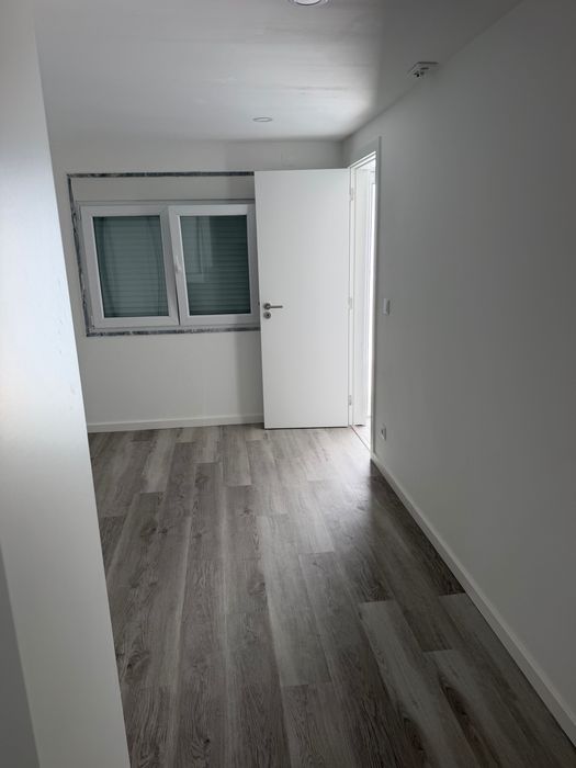 Moradia Germinada V2 na Baixa da Banheira