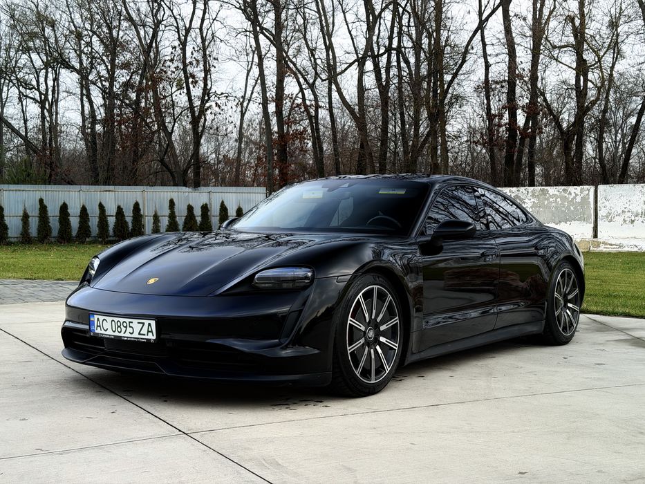 Porsche Taycan 4S ідеальний стан, максимальна комплектація.
