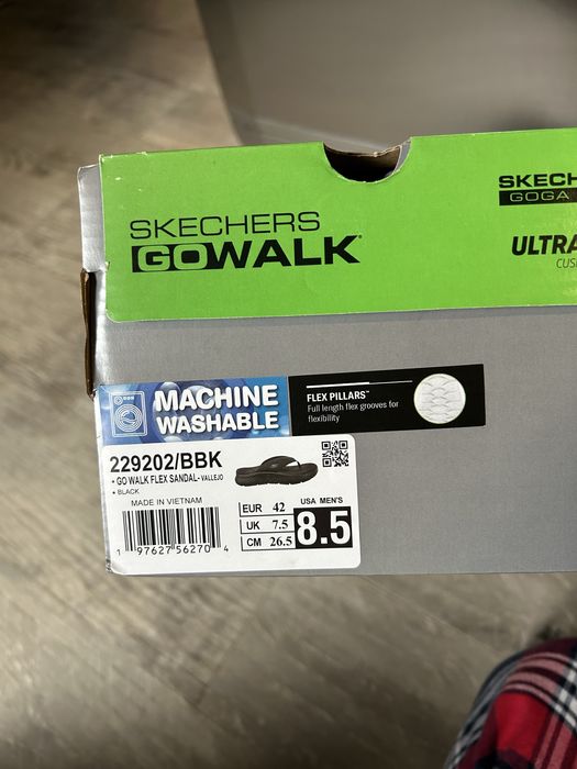 Шльопки В'єтнамки Skechers Go Walk Flex 42