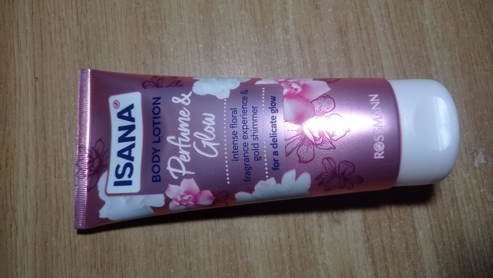 Isana balsam rozświetlający do ciała