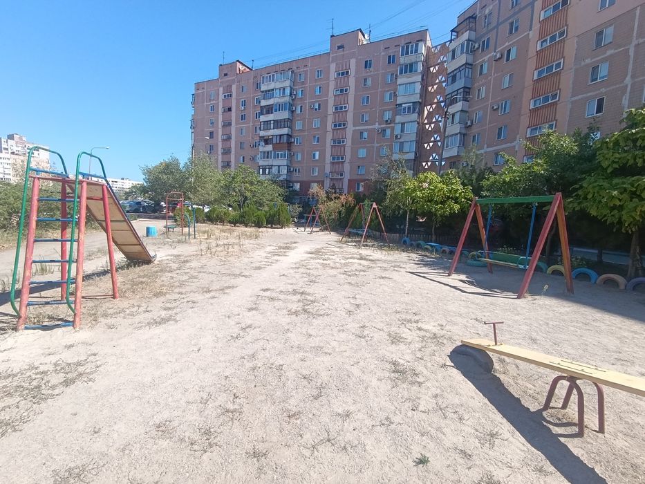Продаж 2 кімн .кв 3/9  (Південний)"Сертифікат"