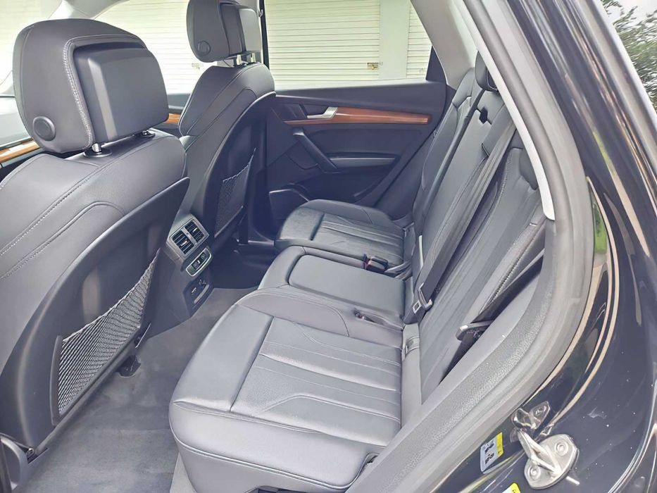 Audi Q5 e quattro S line Premium 55 TFSI      2024