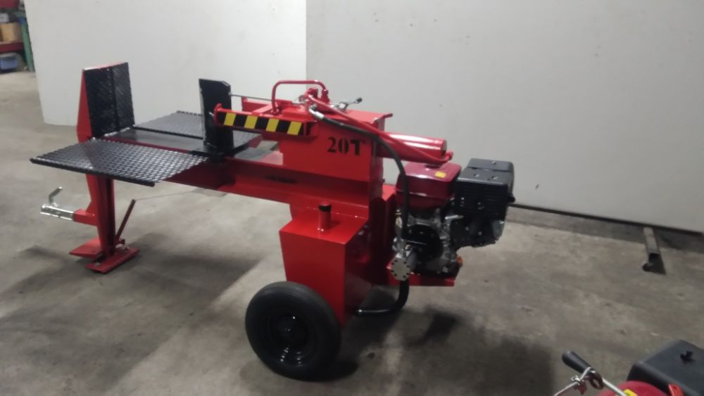 Rachador Lenha 20T gasolina c/rodado atrelado e puxo