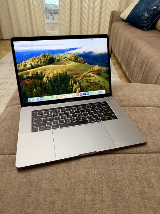 Як Новий ! Macbook pro 15 2018 / 2019 i7 2.6 / 16gb / 512gb 93% АКБ