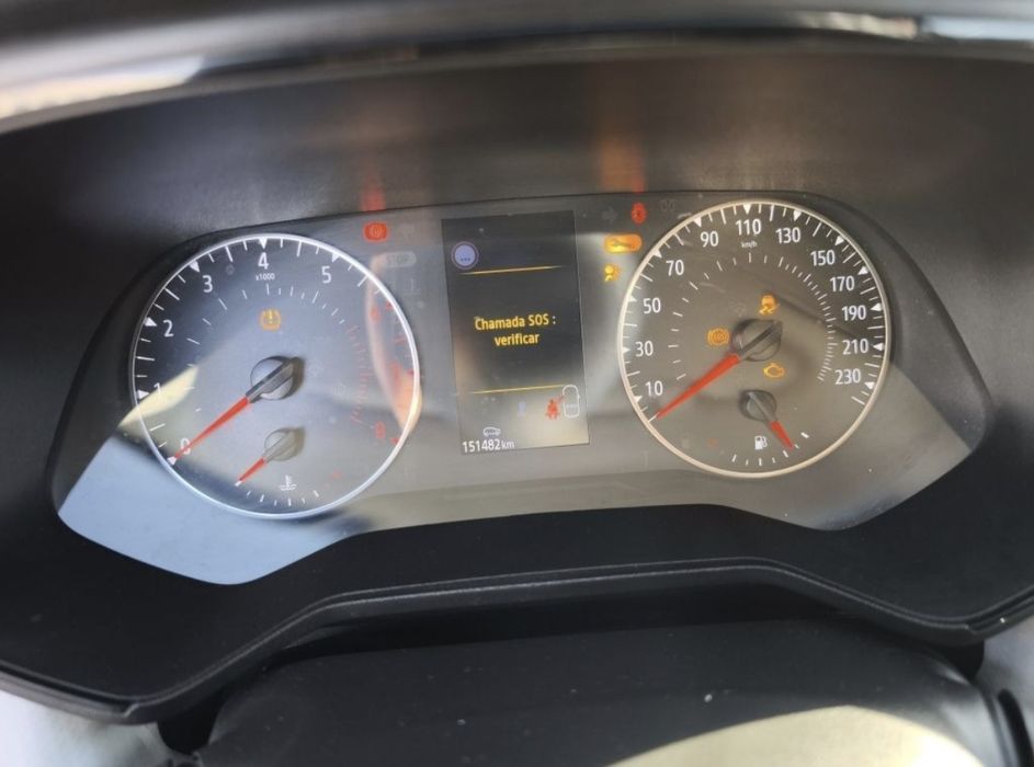 Renault Clio GPL para peças