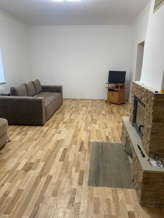 Оренда будинку поблизу Івано-Франківська