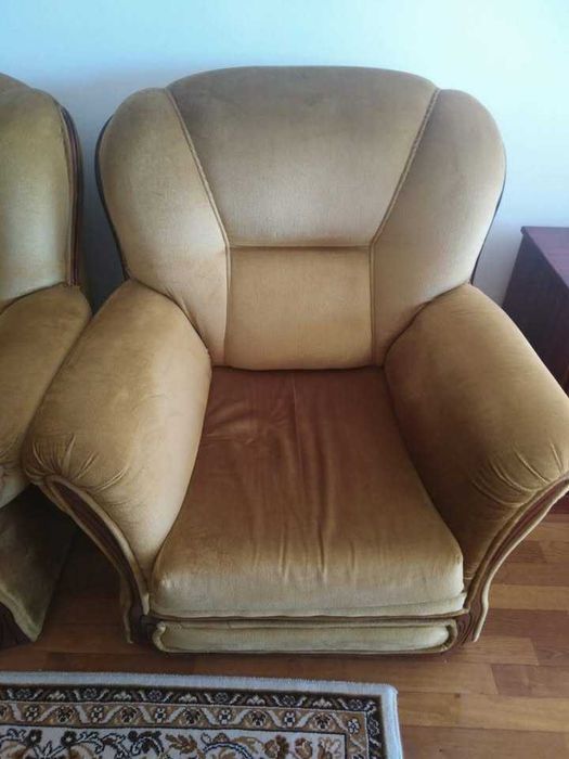 Sofá cama de 3 lugares e 2 poltronas