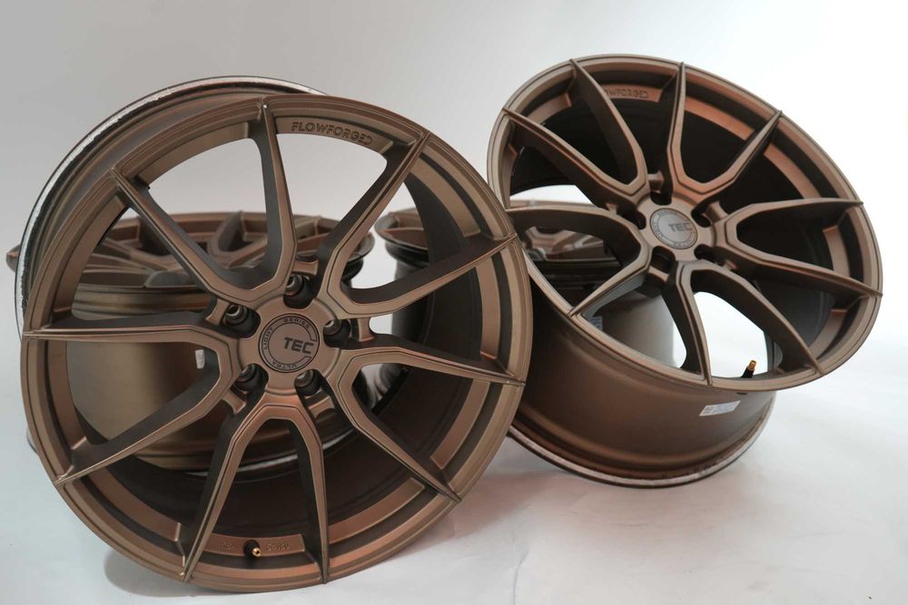 Alufelgi Felgi TEC GT Race R19 5x112 Mercedes WV Audi Seat