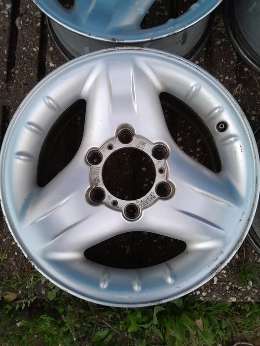 Jantes modernes 16" Frontera 4x4 / Furação Japonês