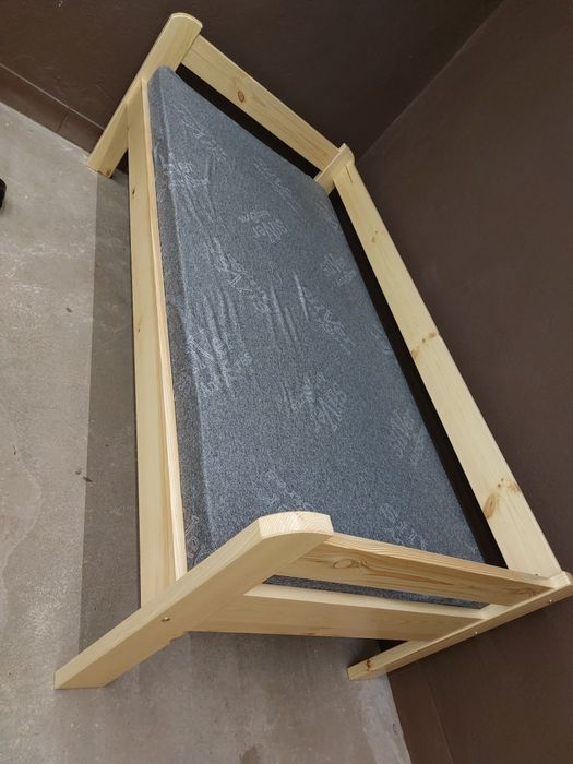 Łóżko wysokie drewniane wygodne dla seniora 90x200 120x200