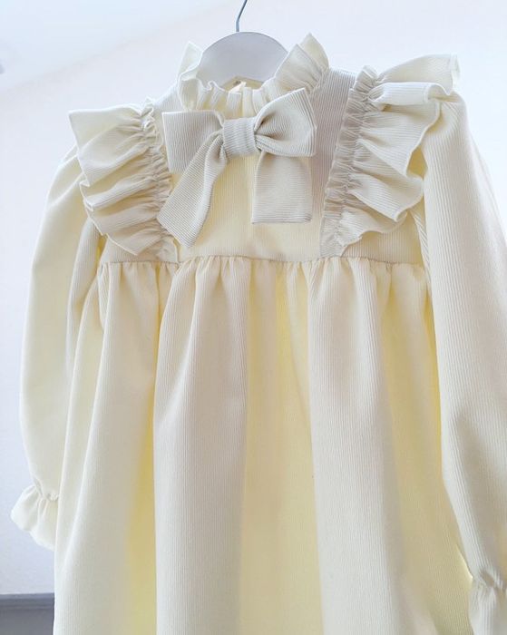 Святкова сукня для дівчинки