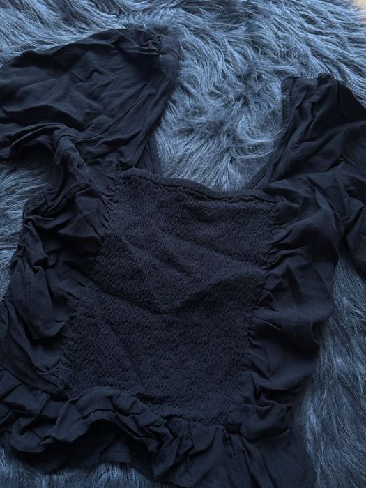 Czarna bluzka H&M z marszczeniem