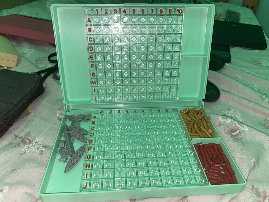 Jogo da batlha naval semi novo