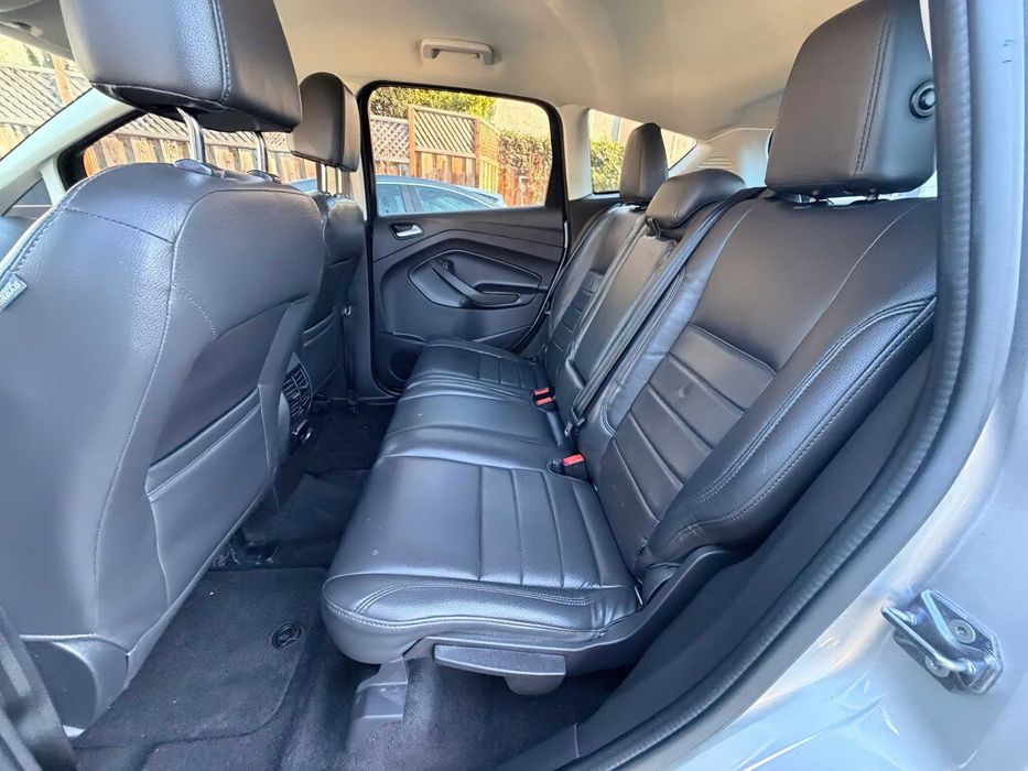 Ford C-MAX Hybrid SE      2017