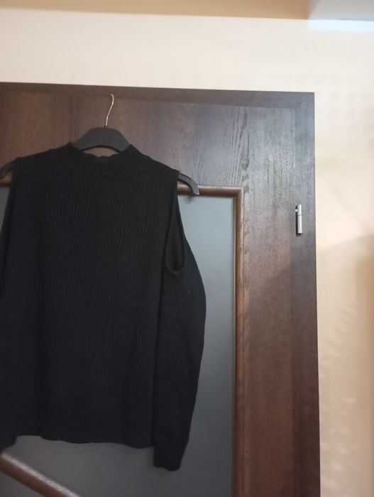 Sweter z odkrytymi ramionami golf półgolf elastycznyn38 M 36 S