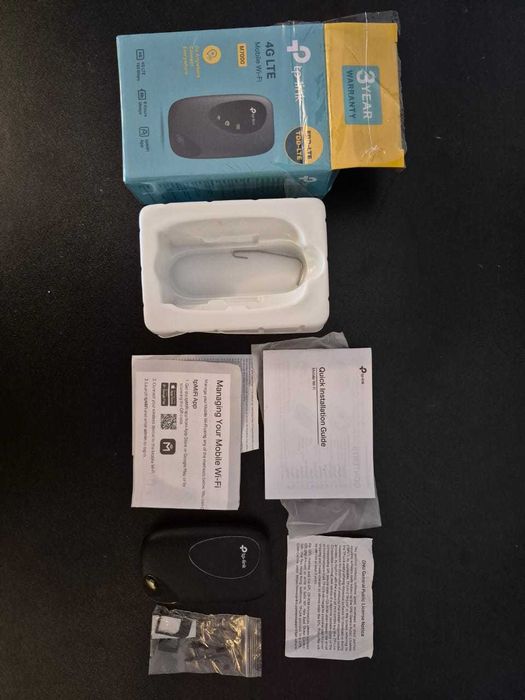 TP-Link M7000 — 4G LTE Mobile Wi-Fi Router